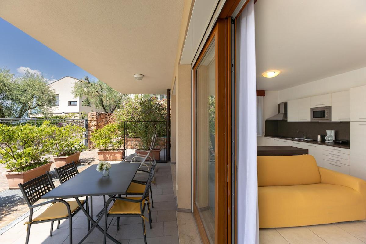 Residence La Corte Danese Торри-дель-Бенако Экстерьер фото